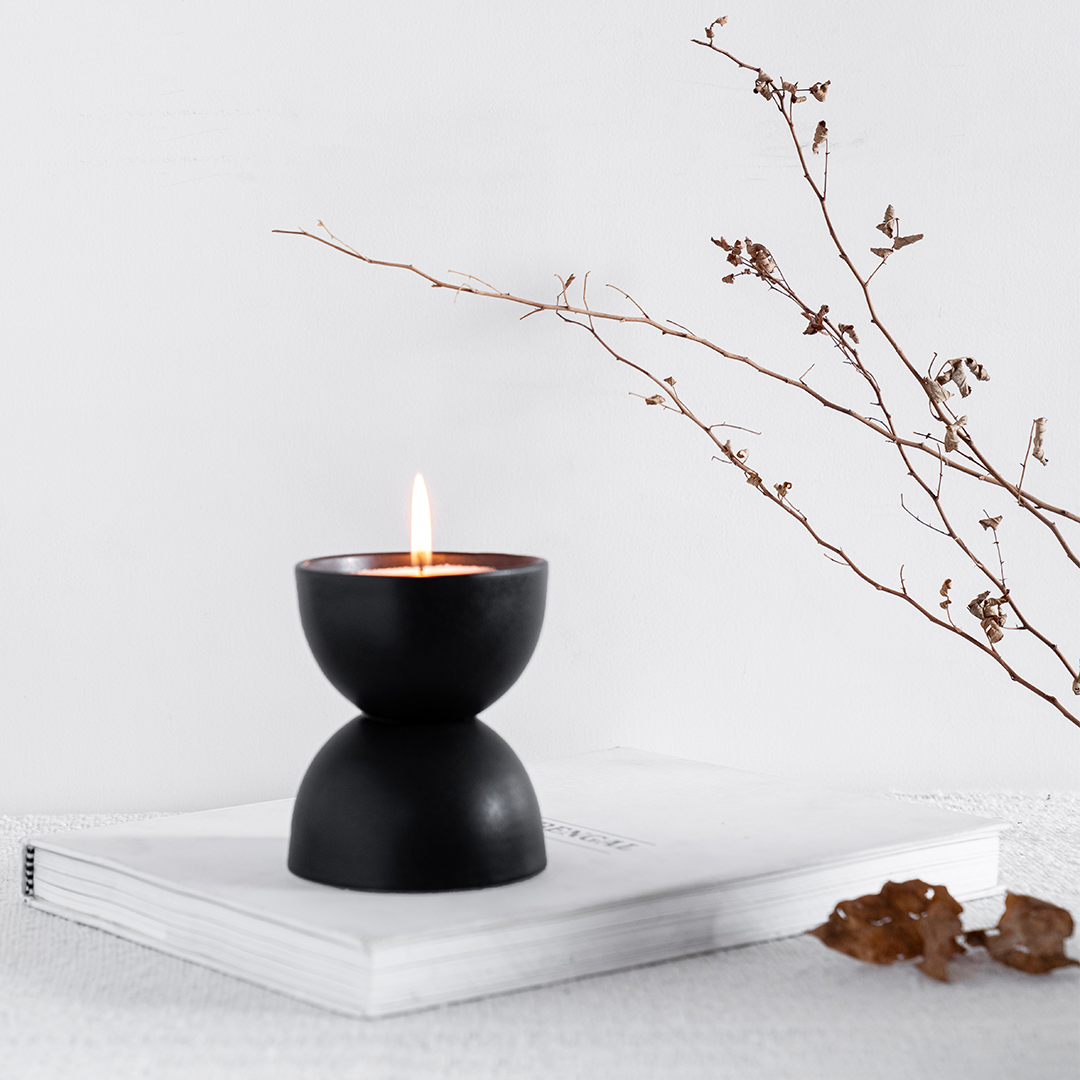 Rudra Candle Pot (Black)