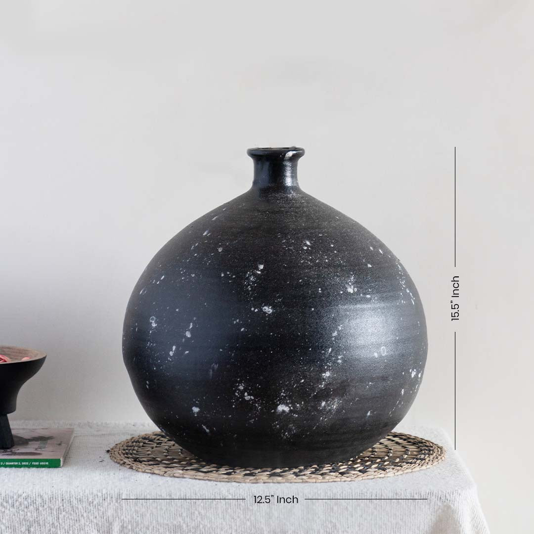 Luna Vase